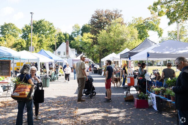 At the Saugerties Farmers Market you can find your friends and neighbors to converse with.