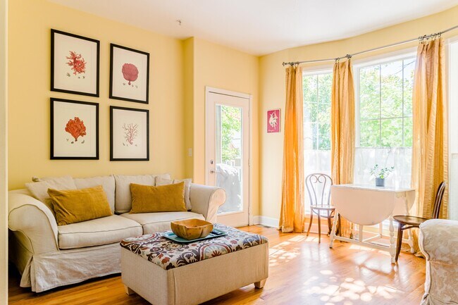 2565 NW Thurman St unit 2565, Portland, OR 97210 - photo 7