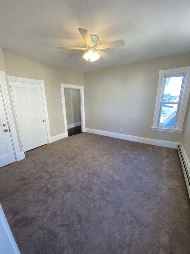 19 Whitman Ave unit 2W, Whitman, MA 02382 - photo 5