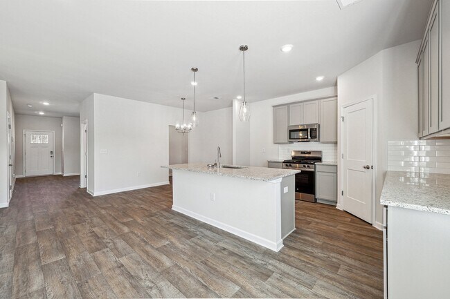 358 Orwell Dr, Social Circle, GA 30025 - photo 6