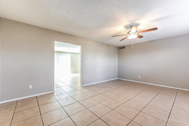 20401 N 8th Ave, Phoenix, AZ 85027 - photo 5