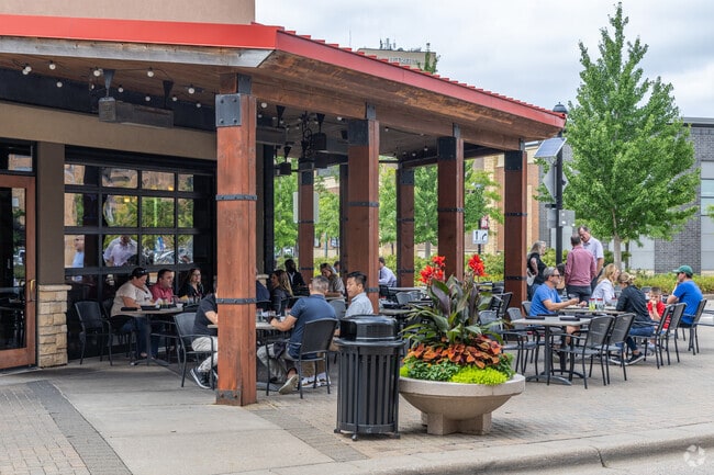Rojo Mexican Grill offers outdoor dining in the warm months near the Lake Forest neighborhood.