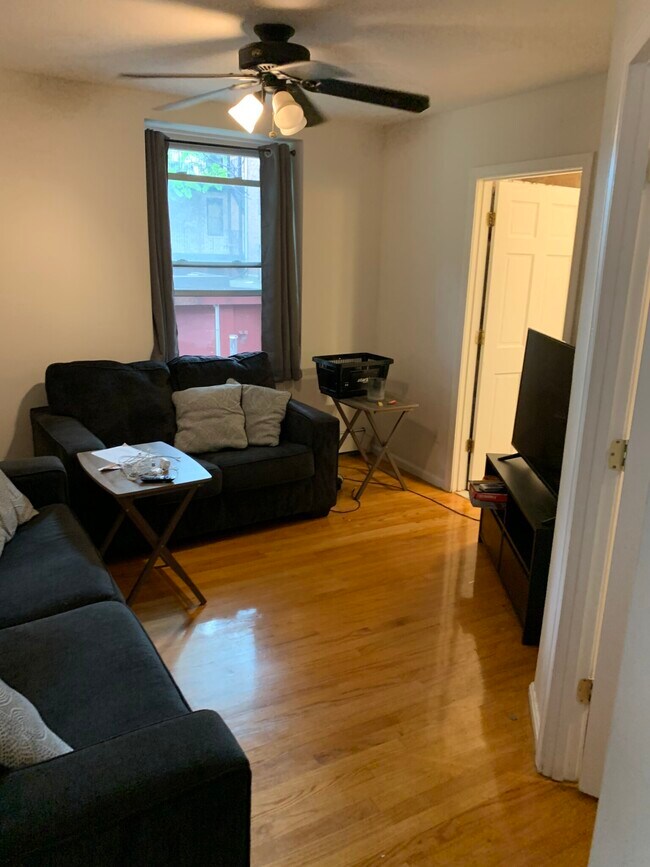 28 Fleet St Unit 3, Boston, MA 02113