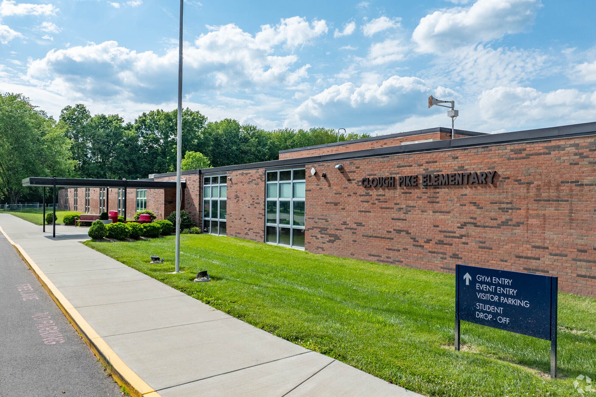 Clough Pike Elementary in Mount Carmel received an Overall Niche Grade of a B.