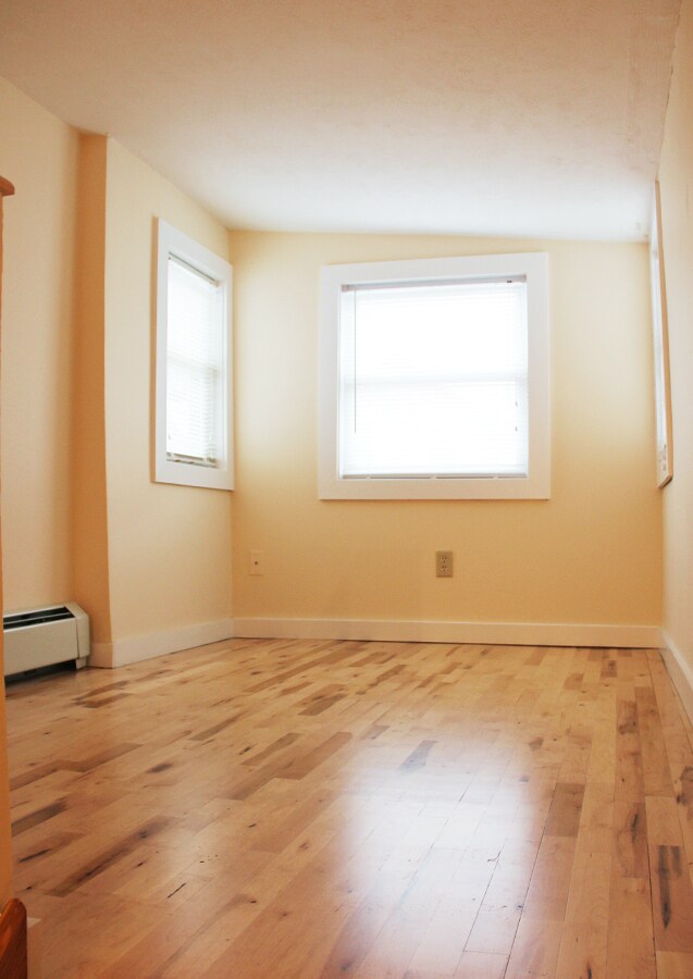 63 Peru St unit 1, Burlington, VT 05401 - photo 3