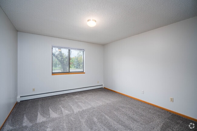 Brier Creek Apartments, Minnetonka, MN 55305 - photo 3