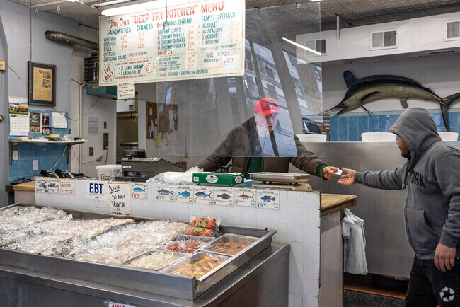 Pete's Fish Market is a popular old-school seafood retailer in Plainfield, NJ.