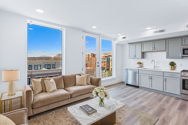 The Aidan, Aidan JR 1 Bed Plan unit 36486775, Alexandria, VA 22314 - photo 2