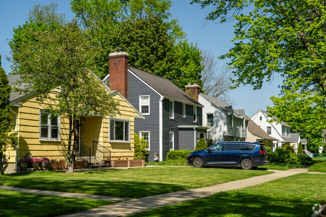 There is a wide array of architectural styles found in Normal Park.