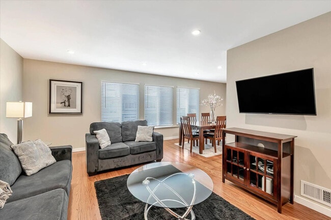 501 Atlanta St unit ID1013092P, Daly City, CA 94014 - photo 2