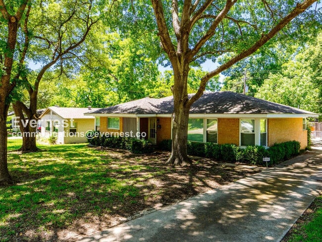 8633 Westglen Dr, Dallas, TX 75228 - photo 2