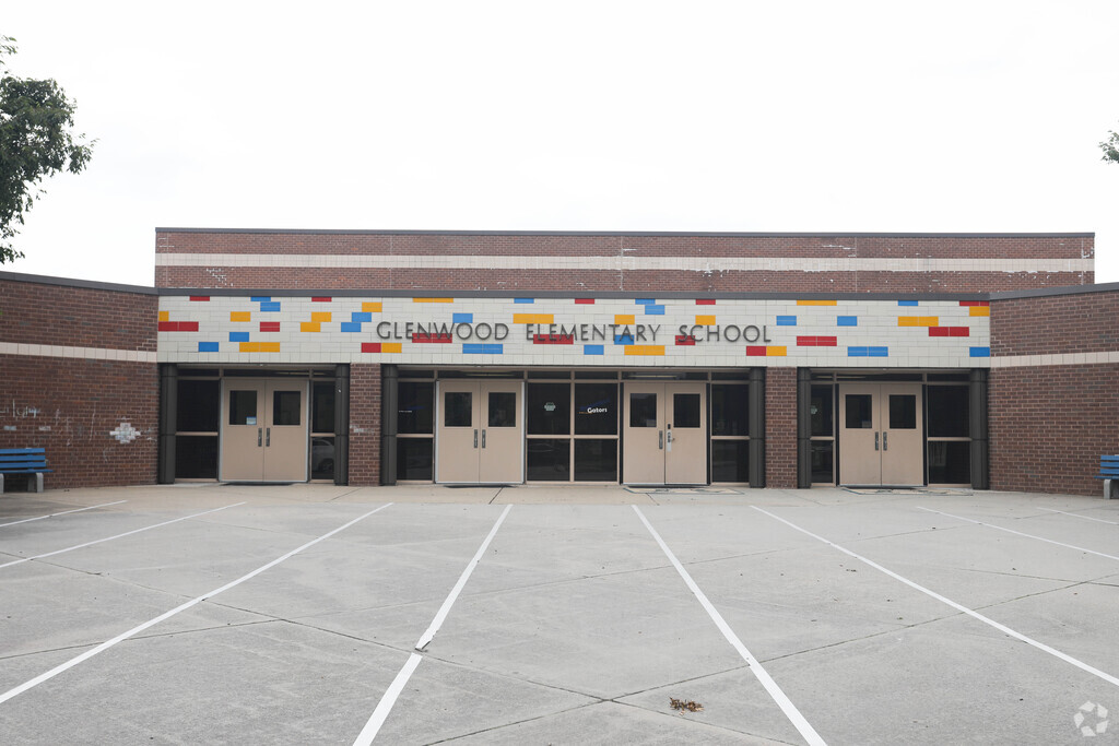 Glenwood Elementary School serves the Kempsville neighborhood and surrounding areas.