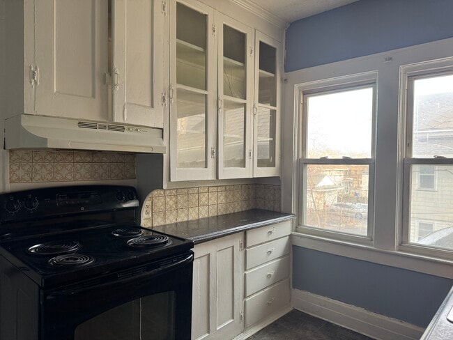 386 Ridgeway Ave unit 3, Rochester, NY 14615 - photo 4