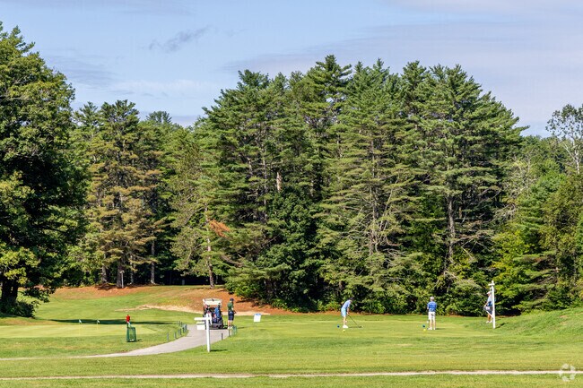 The Country Club of New Hampshire offers a full 18 hole golf course open to the public to play.