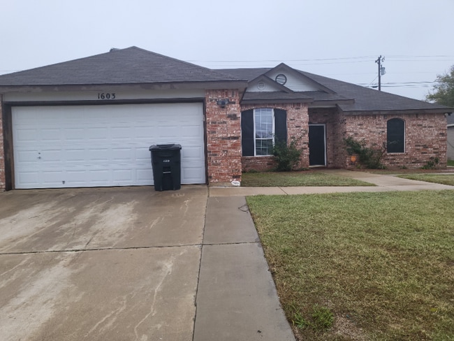 1603 Prestige Loop, Killeen, TX 76549 - photo 2