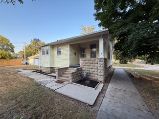 214 W 3rd St, Centralia, IL 62801