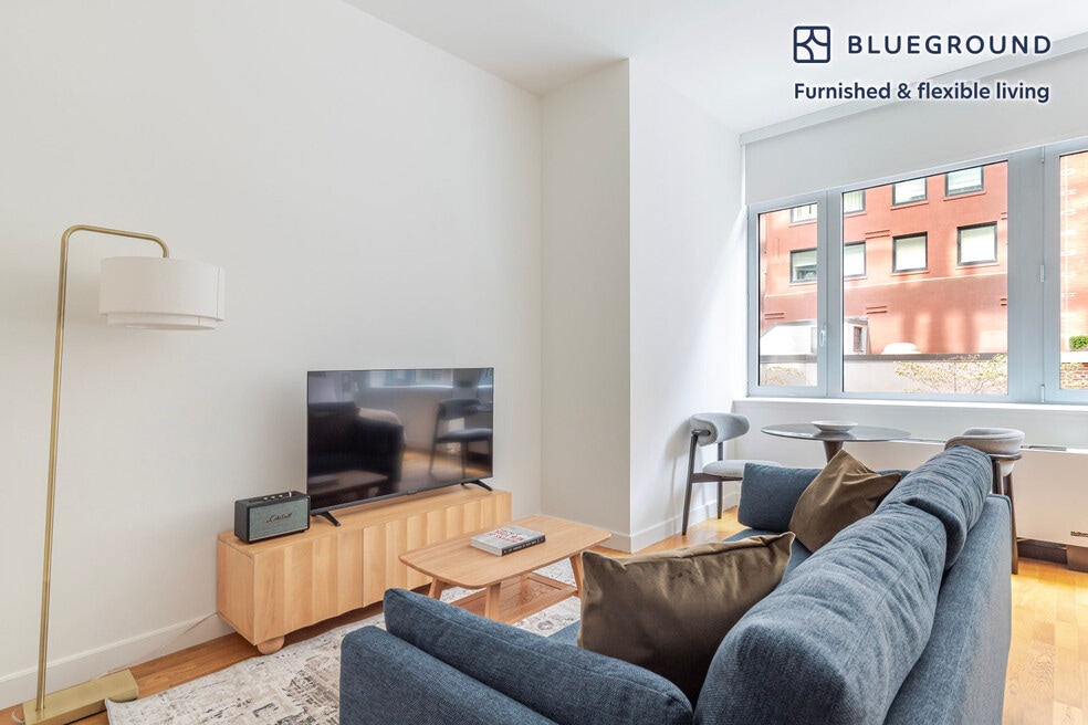 88 Leonard St unit FL3-ID2098, New York, NY 10013 - photo 1