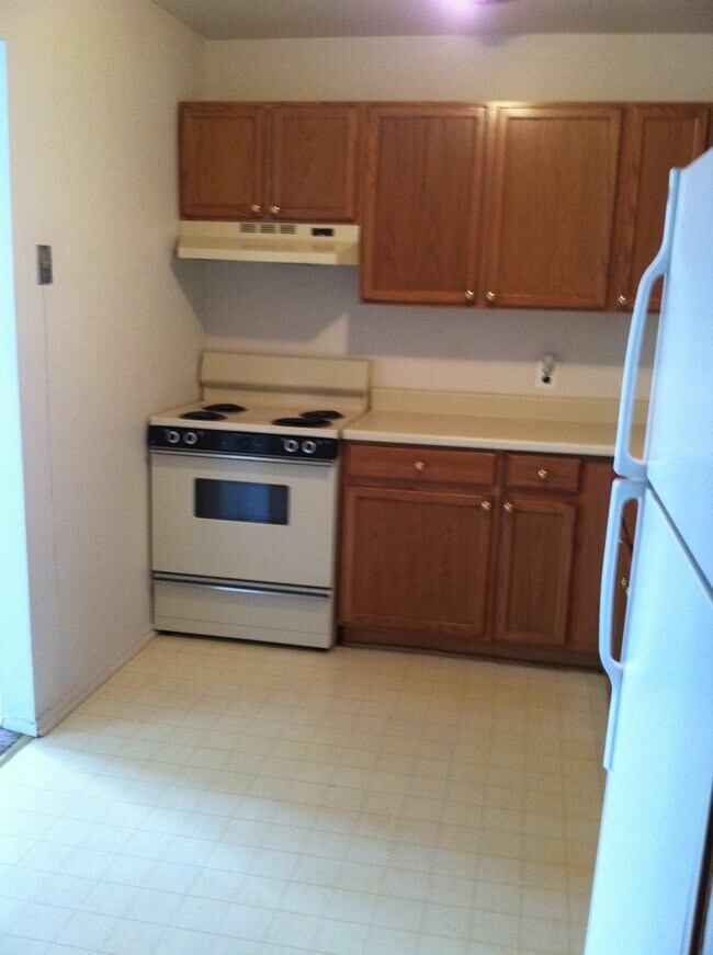 24925 Jefferson Ave unit 1, Saint Clair Shores, MI 48080 - photo 7