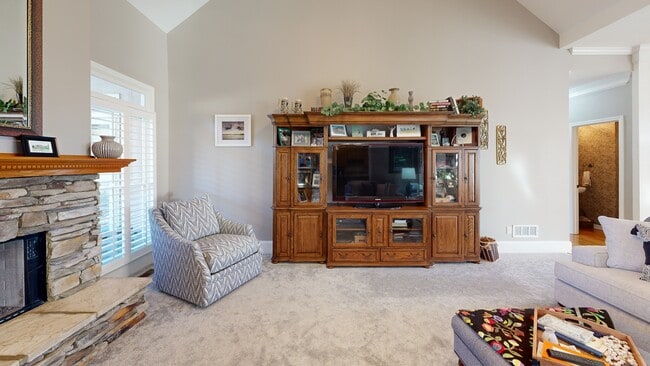 380 Fairway Cir, Monroe, GA 30656 - photo 3