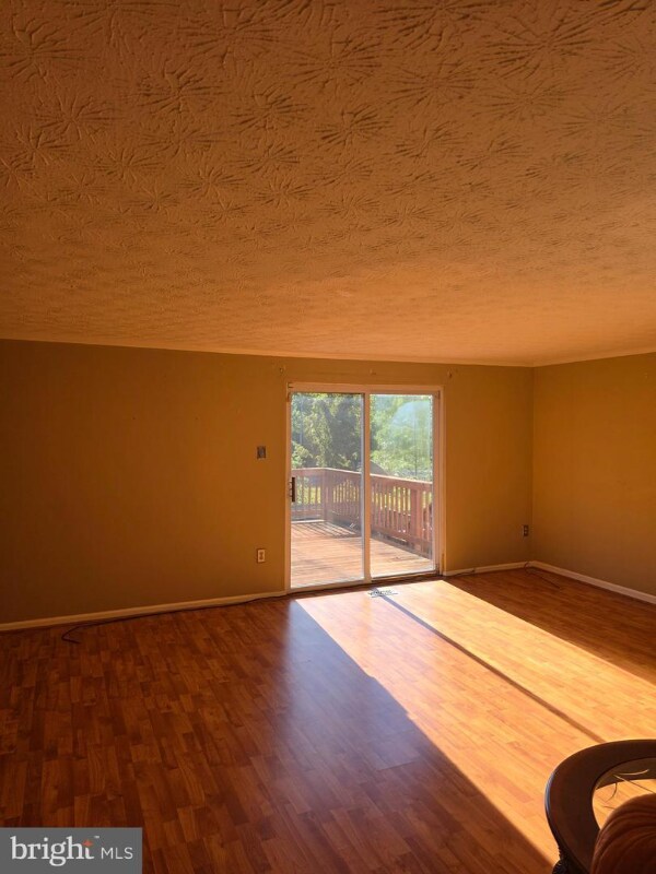 8530 Castlemill Cir, Nottingham, MD 21236 - photo 7