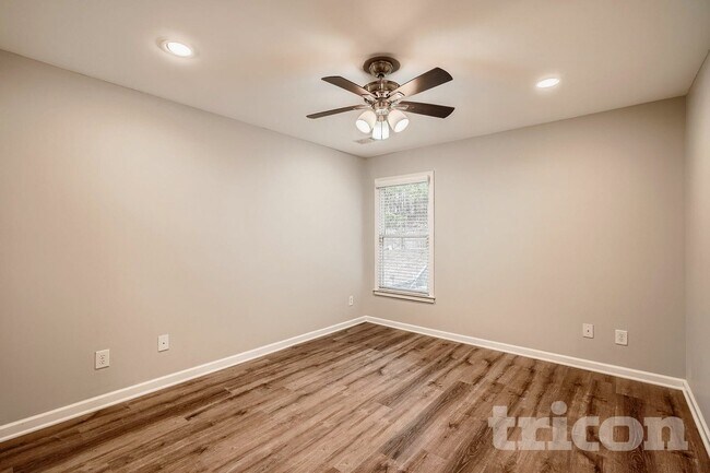 1567 Squire Hill Ln, Lawrenceville, GA 30043 - photo 4