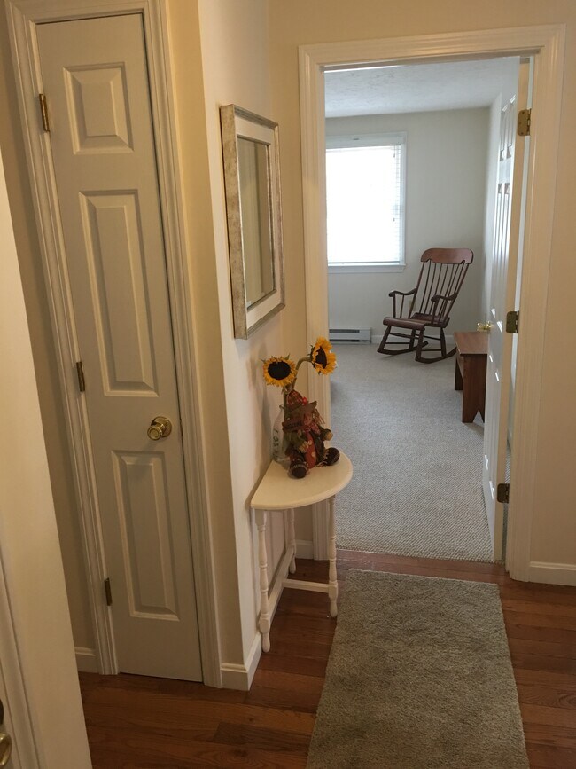 13 Summer St unit 18, Westborough, MA 01581 - photo 5