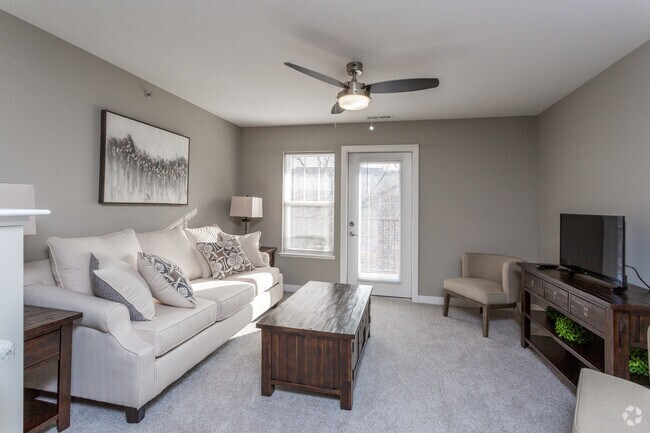 Strathmore Apartment Homes, West Des Moines, IA 50266 - photo 3