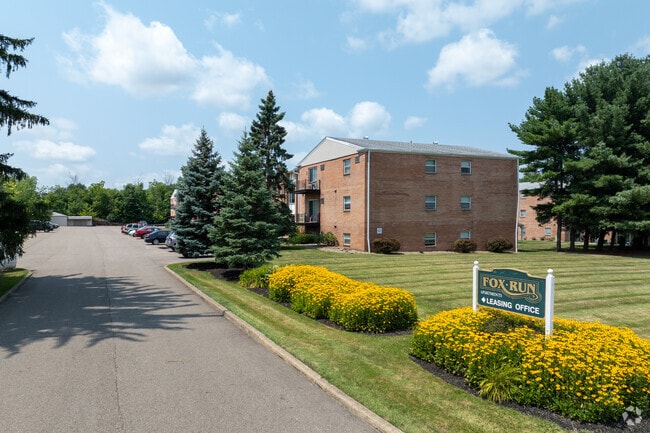 Fox Run Apartments, Austintown, OH 44515 - photo 3