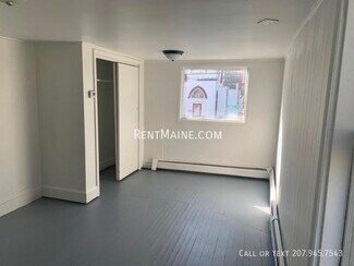 97 Center St Unit 1, Bangor, ME 04401