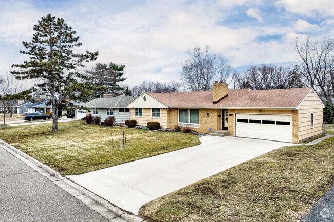 Ranch-style homes are common in Roselawn.