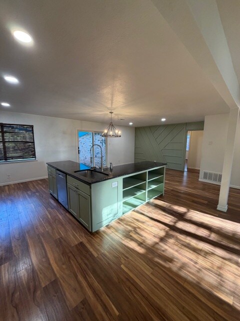 725 Falcon Dr, Woodway, TX 76712 - photo 7