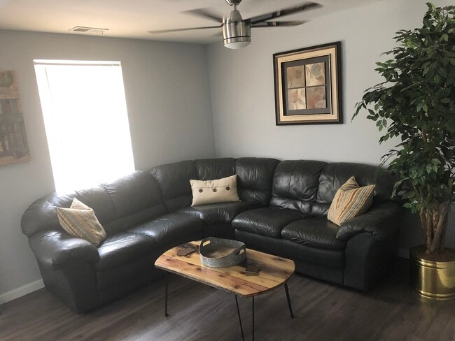 545 S Limestone unit 1, Lexington, KY 40508 - photo 6