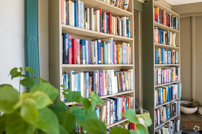 If you need a good read Bart's Books in Ojai, Ca is the place to stop.