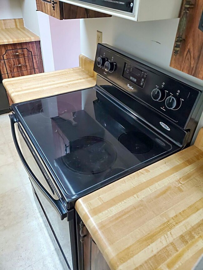 1531 Springlet Ct, Florissant, MO 63033 - photo 4