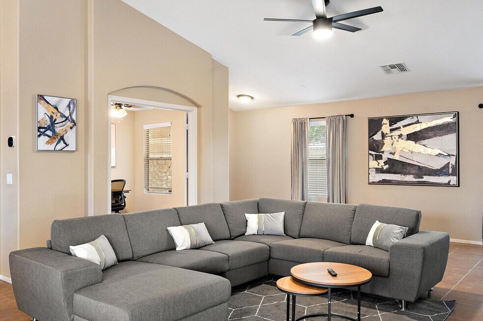 2900 E Mead Dr unit ID1244323P, Gilbert, AZ 85298 - photo 1