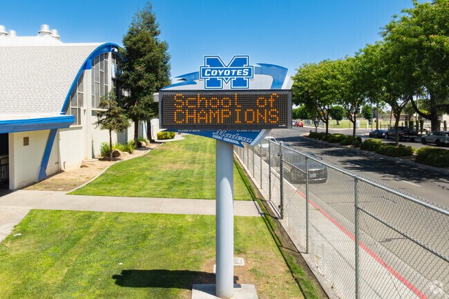 Madera High School is B rated on Niche and offers co-curricular clubs.