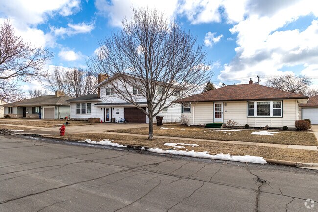 Homebuyers will find mid-century style homes in the southern end of Hibbing.