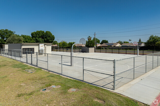 Lemoore students can thrive at the Bridges Academy.