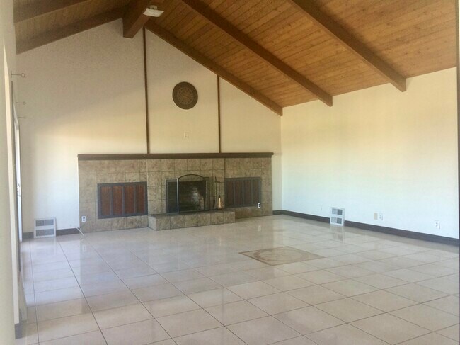 3818 Newton St unit Newton, Torrance, CA 90505 - photo 2