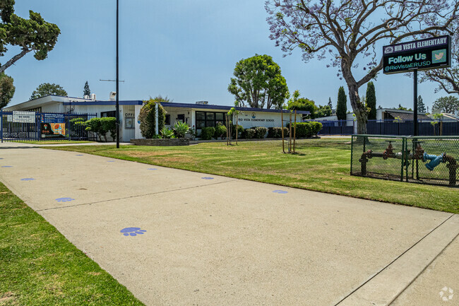 The front entrance and sign at Rio Vista Elementary School in Pico Rivera.