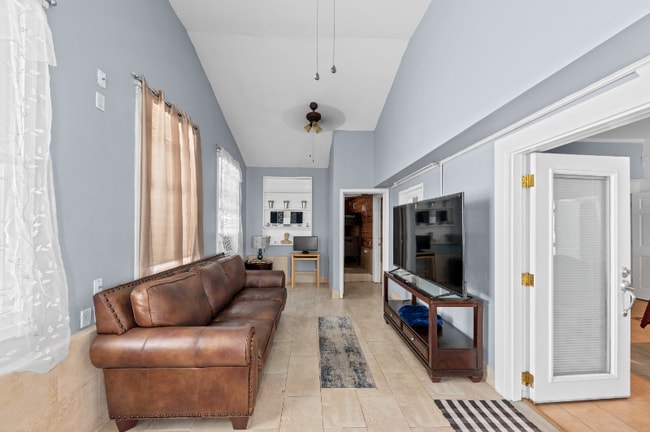 1410 N Druid Hills Rd NE, Atlanta, GA 30319 - photo 2