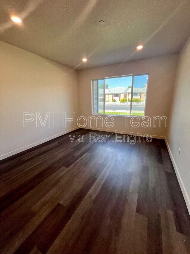 155 9th St unit 106, Ogden, UT 84404 - photo 2