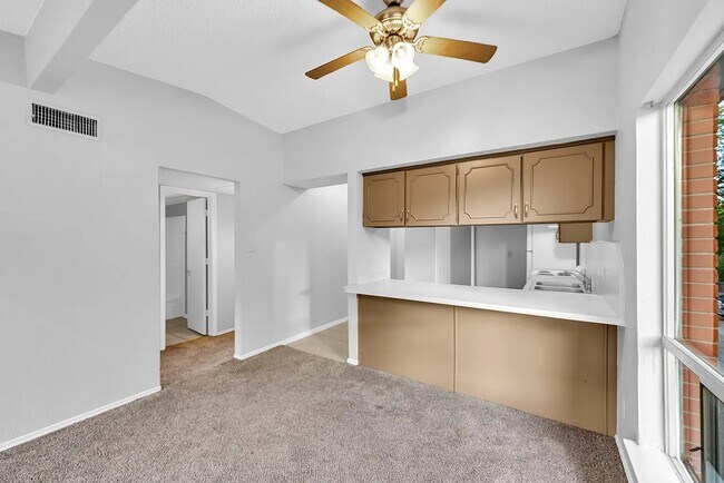 803 Oakland St unit 1, Denton, TX 76201 - photo 7