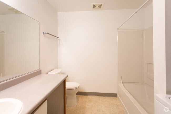 Evergreen Rock Maple Apartments, Olympia, WA 98502 - photo 5