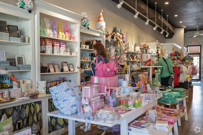 Lemoncello Boutique is a one-stop shop near the Donaldson Run neighborhood.