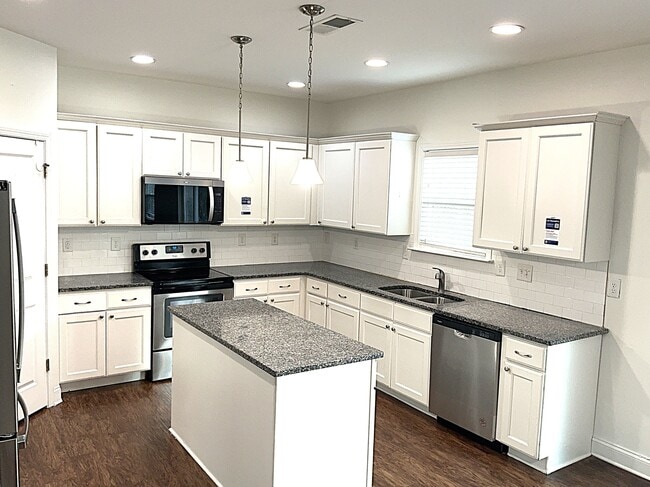 1027 Monitor Ct, Concord, NC 28027 - photo 2