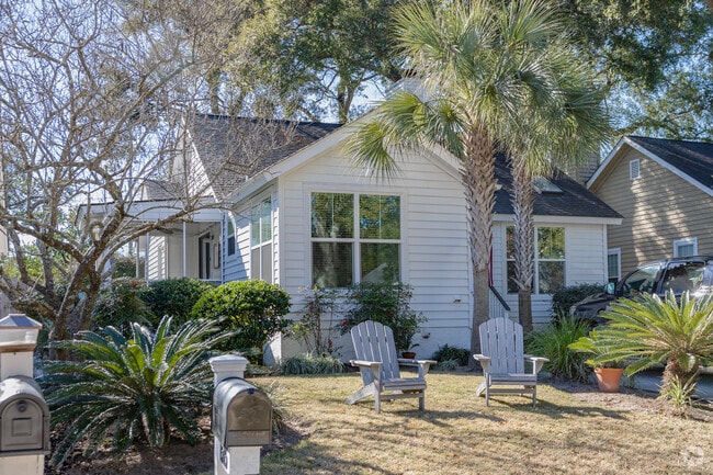 Find charming styles of cottages in the historic areas of Mount Pleasant.
