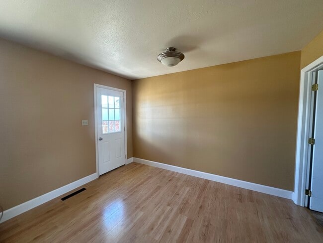 403 Utah St, Rawlins, WY 82301 - photo 7