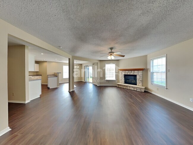 5537 Floating Leaf Dr, Indianapolis, IN 46237 - photo 7