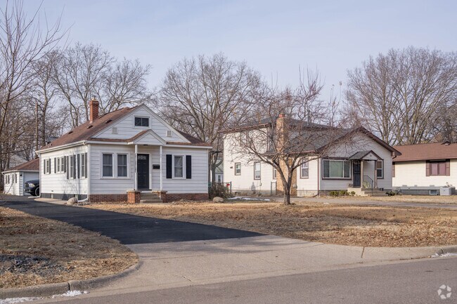 Bungalows are also prevalent in Bellvue.